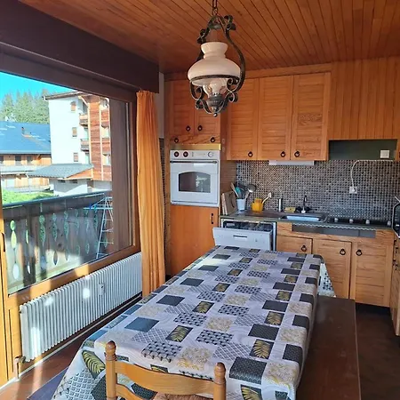 Apartamento T2 Avec Cheminée, Balcon Et Parking Aux Gets - Fr-1-573-145 *