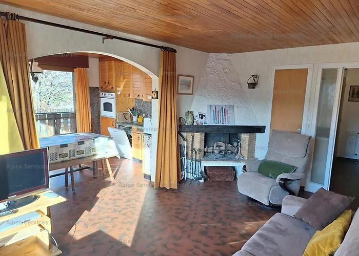 T2 Agreable Avec Cheminee, Balcon Et Parking Aux Gets - Fr-1-573-145 *